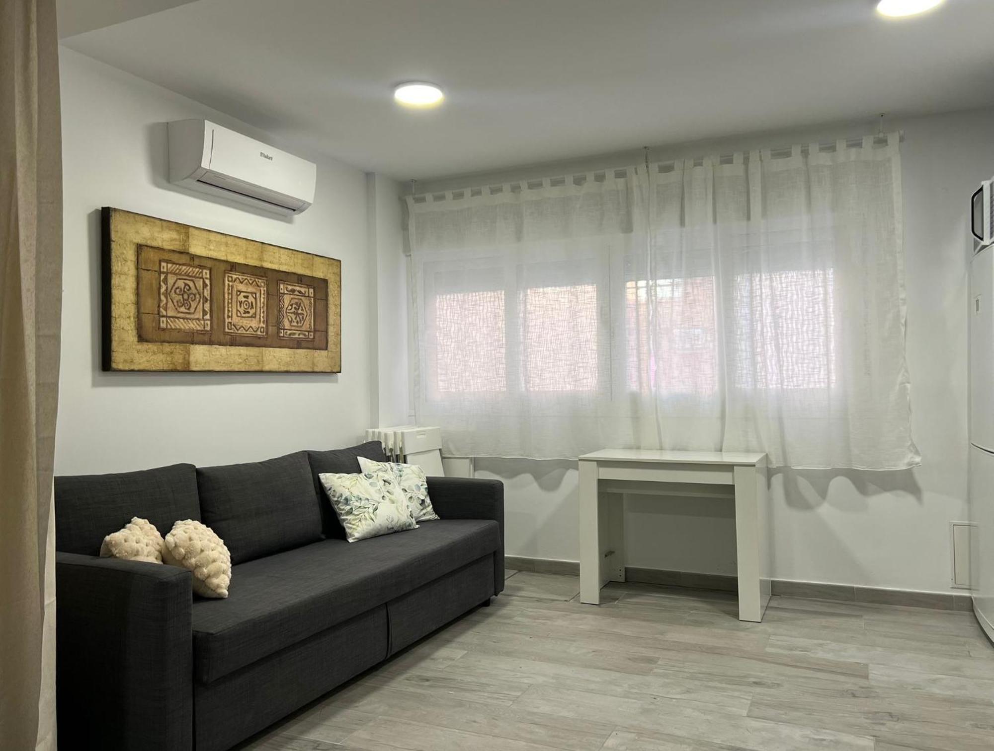 Cozy Apartment Up To 6 Persons 3 Min To Metro Madrid Exterior foto