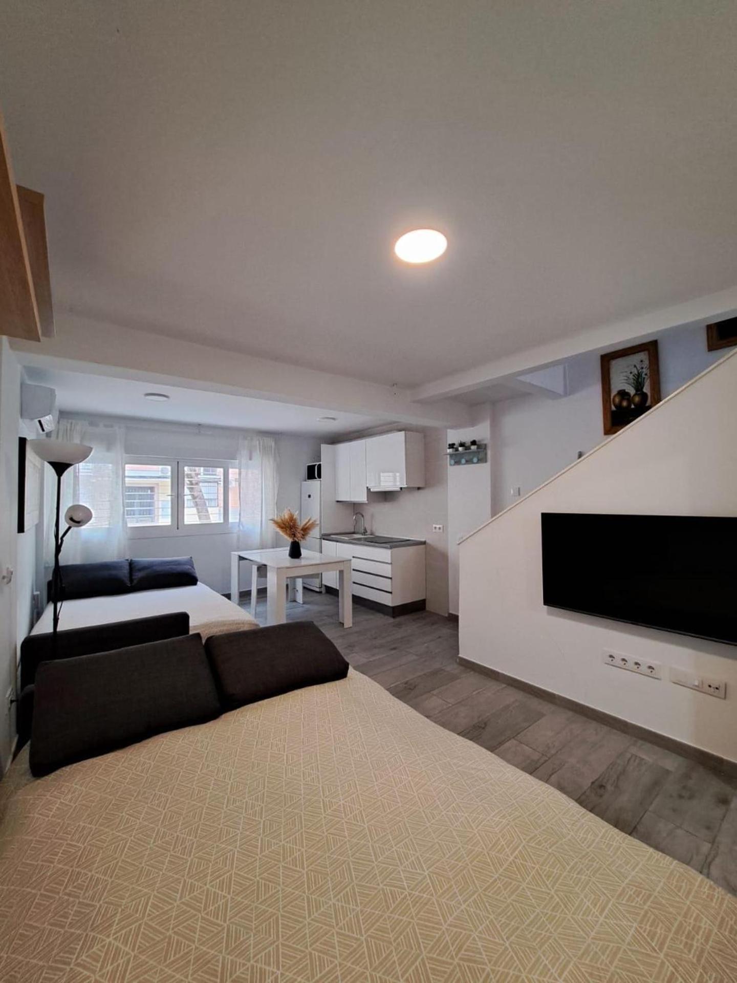 Cozy Apartment Up To 6 Persons 3 Min To Metro Madrid Exterior foto